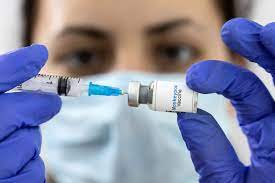 As Omicron Mutates, Researchers Compare Efficacy of Therapeutic Antibodies and Antivirals